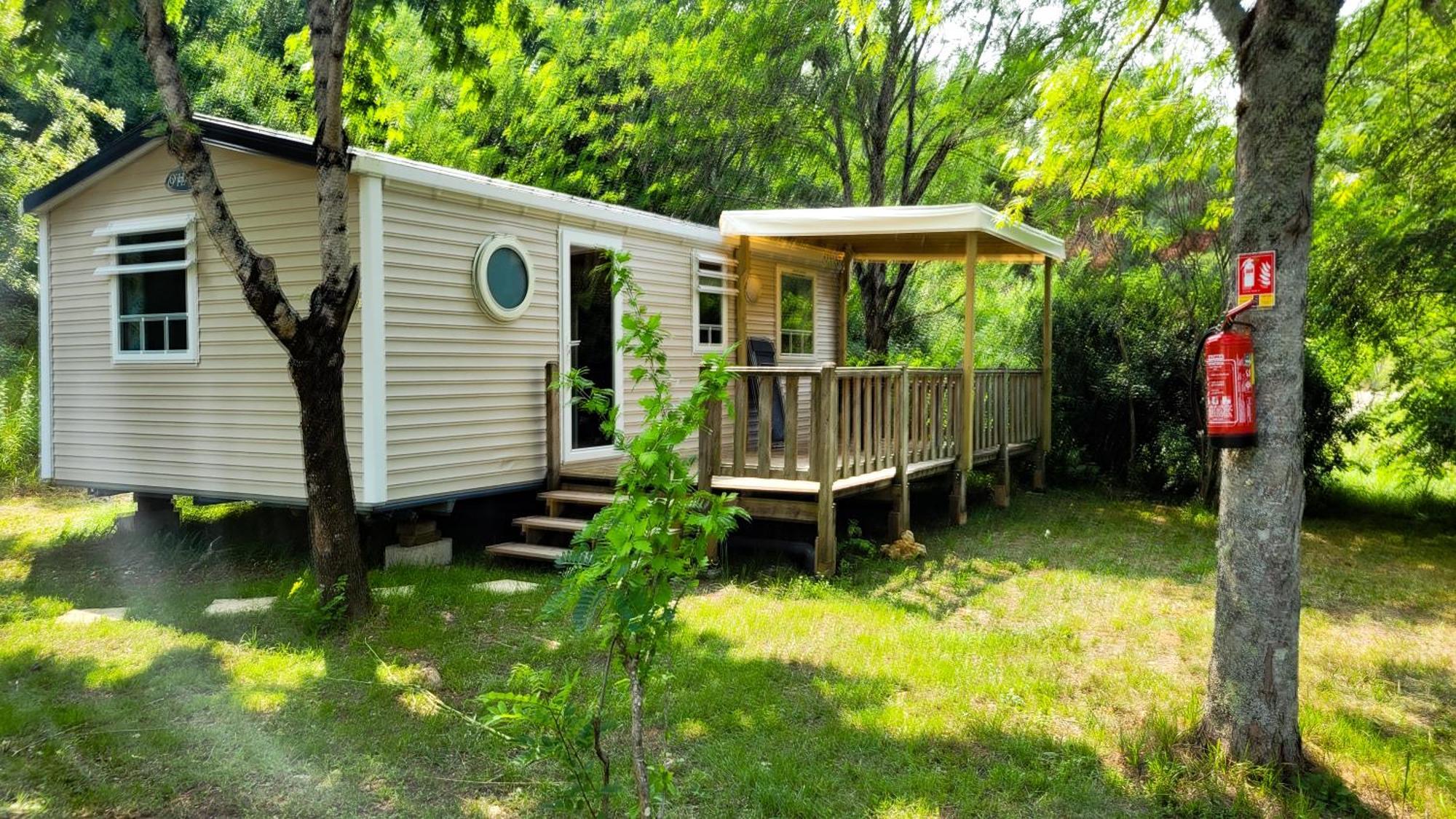 Camping Les Terrasses De Dordogne Rouffignac Saint-Cernin 외부 사진
