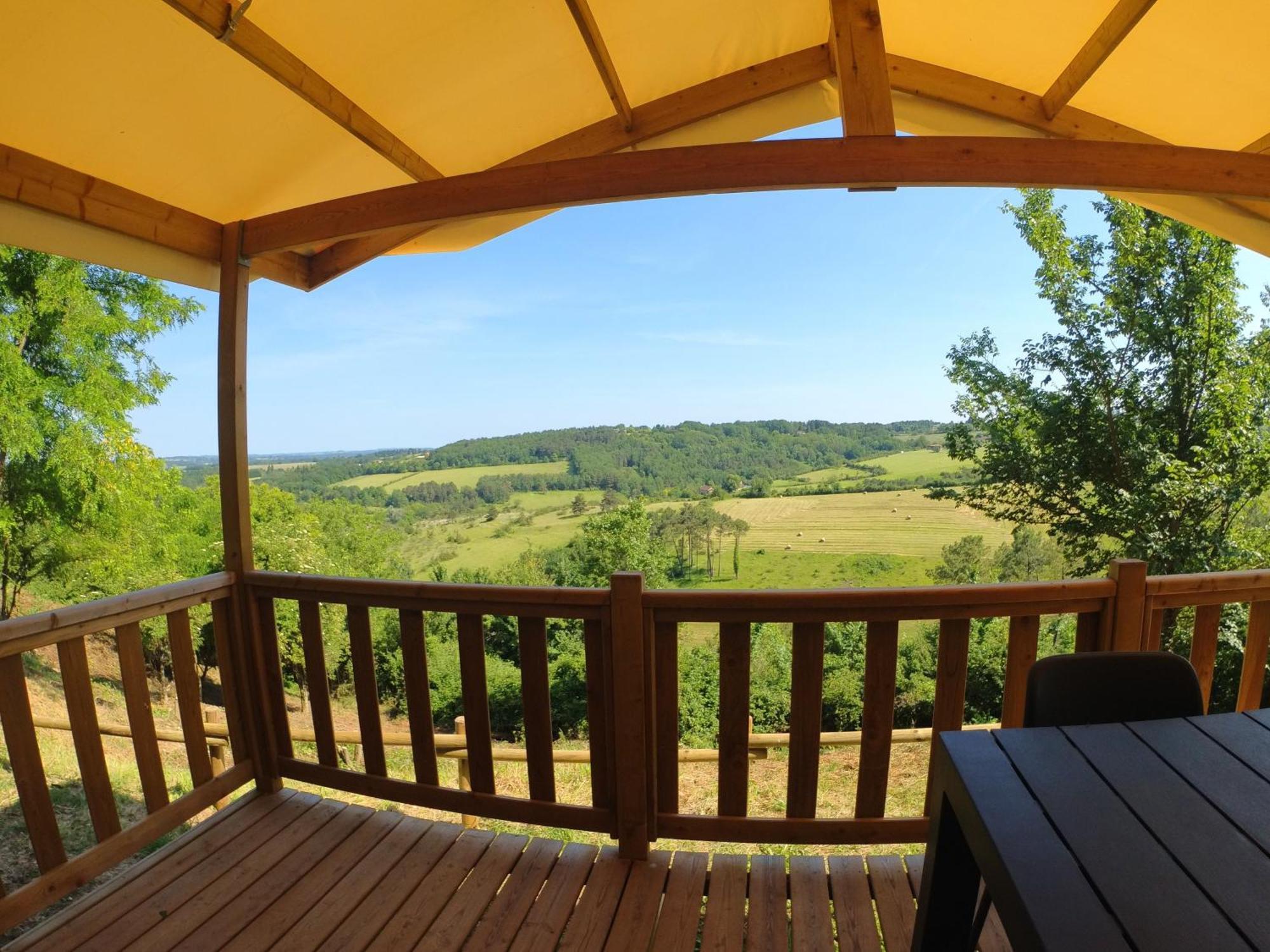 Camping Les Terrasses De Dordogne Rouffignac Saint-Cernin 객실 사진
