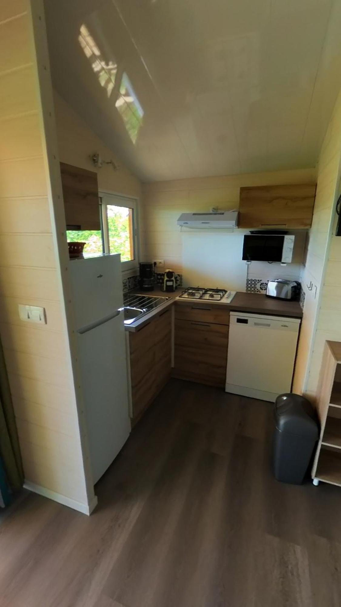 Camping Les Terrasses De Dordogne Rouffignac Saint-Cernin 객실 사진