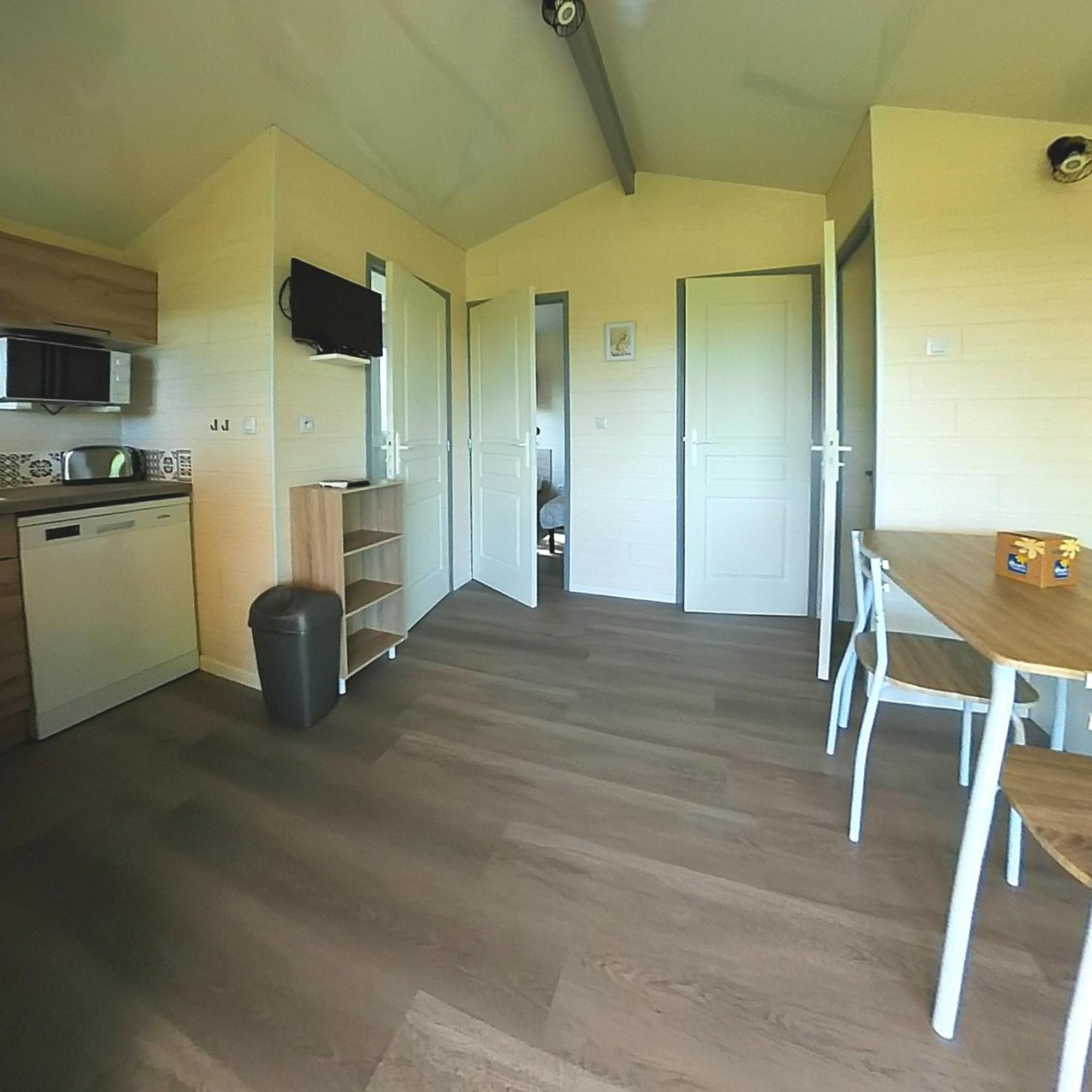 Camping Les Terrasses De Dordogne Rouffignac Saint-Cernin 객실 사진